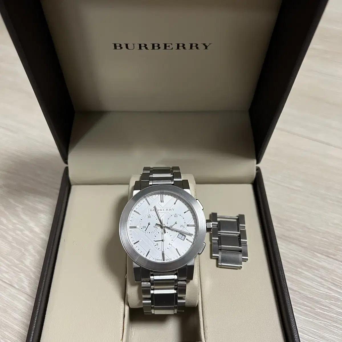 버버리 BURBERRY BU9350 시계